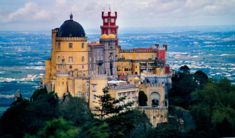 Palacio da Pena, Portugal-General view of the castle