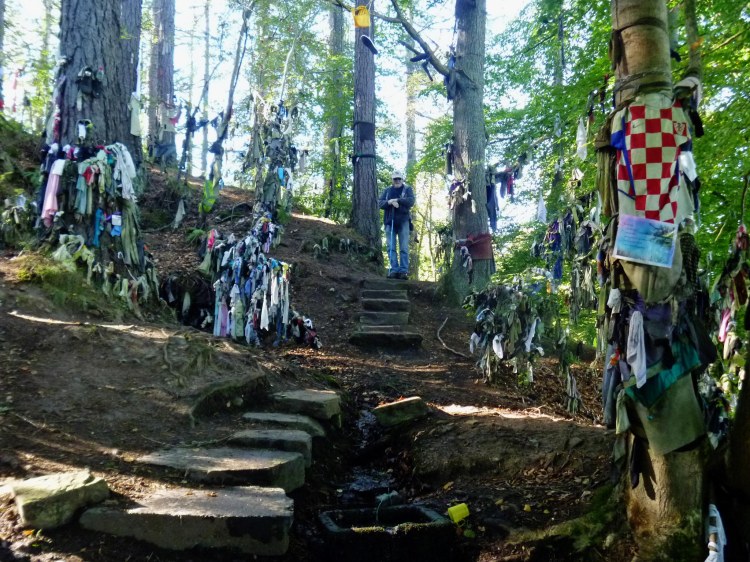 10-2-16-munlachy-clootie-well-004sm