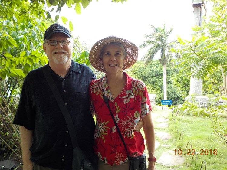 10-22-16-hemingway-outside-havana-006