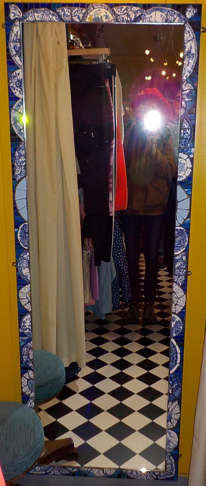 9-14-16-dornoch-charity-shop-mirror-by-marion-rhind-001sm